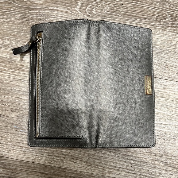 Kate Spade wallet - Picture 3 of 3